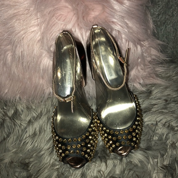 Steve Madden Shoes - Studded Steve Madden women shoes